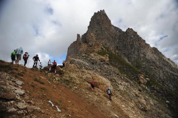 Au sommet du Col du Rateau